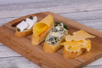 Bruschetta with various cheeses