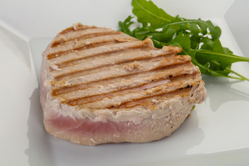 Grilled tuna steak