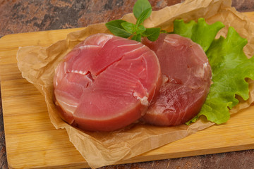Raw tuna round steak for grill