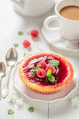 Sweet and fresh raspberry cheesecake made with fresh berries