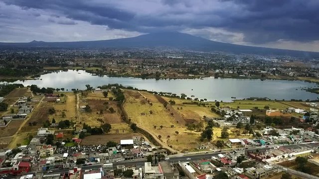 Lake and  Mountain - Tlaxcala Malinche Acuitlapilco