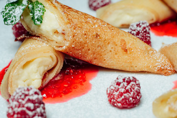 pancakes with cottage cheese and berries