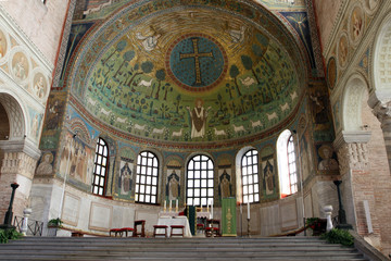 Fototapeta premium Ravenna, Italy - September 12, 2015: The apse mosaic with the face of Christ in the Basilica of Sant'Apollinare in Classe