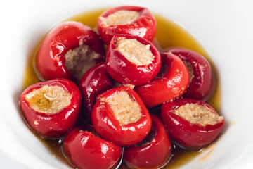 Peperoncini al tonno