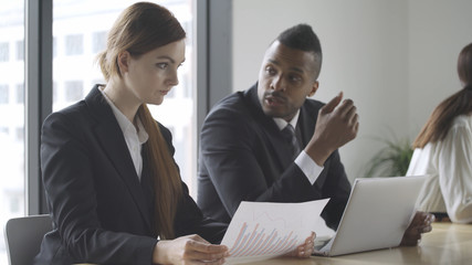 ビジネスイメージ　会議