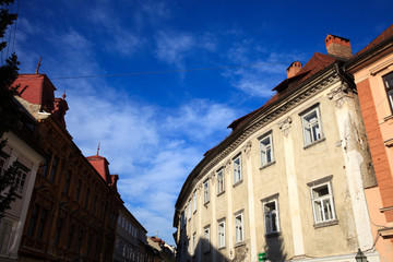 Obraz premium Lubiana / Slovenia - December 8, 2017: View of Lubiana buildings, Lubiana, Slovenia