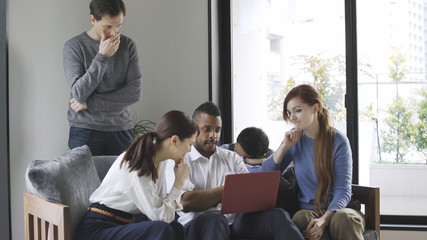 Fototapeta premium 休日イメージ 動画視聴