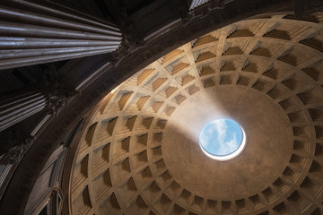Old Pantheon in Rome Italy / Italien alte Bauwerke
