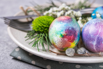 Decorative round easter plate
