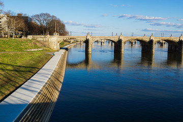 Obraz premium Stone arch bridge