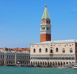 Fototapeta na wymiar bell tower in Venice called Campanile di San Marco