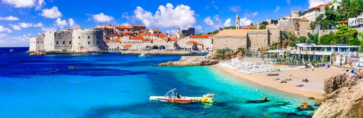 Poster Kroatien Reisen und Sehenswürdigkeiten - schöne Stadt Dubrovnik, Blick auf Altstadt und Strand © Freesurf