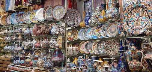  tourists shopping at the Grand Bazaar in Turkey