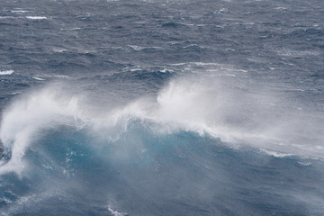 Breaking waves in the Drake Passage