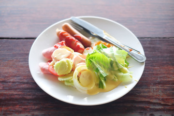 salad with tomatoes and cucumbers