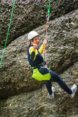 Daumen hoch für ein spassiges Canyoning-Abenteuer