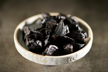 Fermented black garlic