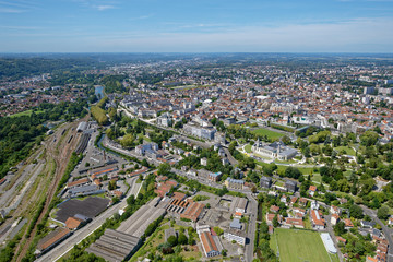 Aerial view of central Pau and the Boulevard des Pyrénées from the south-east