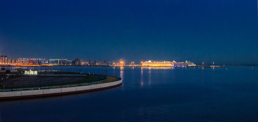 Fototapeta na wymiar Panorama of the city on the gulf coast