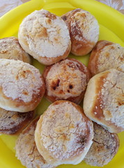 buns with poppy seeds