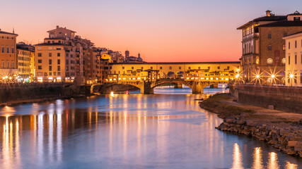 Ponte Vecchio by sunset in Firenze