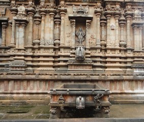 Thanjavur temple carving