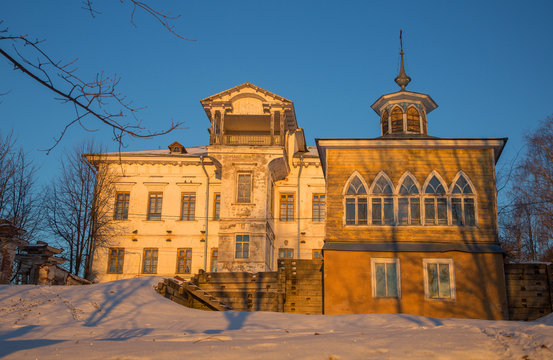 Chapel of Flora and Lavra and the former Chistovs' estate in Myshkin of the Yaroslavl Region.