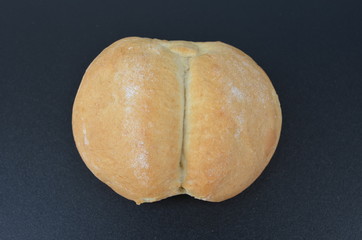 wypieki z pieca , pieczywo , bułeczki , bułki ,z pieca bochenki , pieczone ,z pieca , prosto z pieca , do piekarni reklama  , pieczone , bułka z pieca , wypieki z piekarni  , z cukierni  , śniadanie,