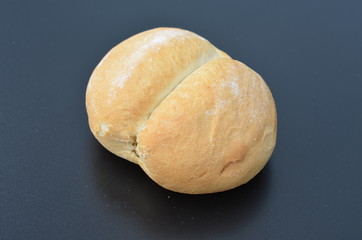 wypieki z pieca , pieczywo , bułeczki , bułki ,z pieca bochenki , pieczone ,z pieca , prosto z pieca , do piekarni reklama  , pieczone , bułka z pieca , wypieki z piekarni  , z cukierni  , śniadanie,