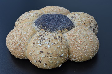 wypieki z pieca , pieczywo , bułeczki , bułki ,z pieca bochenki , pieczone ,z pieca , prosto z pieca , do piekarni reklama  , pieczone , bułka z pieca , wypieki z piekarni  , z cukierni  , śniadanie,