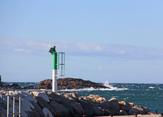 phare au bout de la jetée