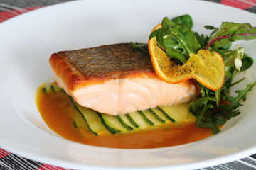 Grilled salmon with zucchini