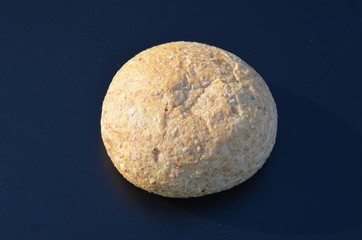 wypieki z pieca , pieczywo , bułeczki , bułki ,z pieca bochenki , pieczone ,z pieca , prosto z pieca , do piekarni reklama  , pieczone , bułka z pieca , wypieki z piekarni  , z cukierni  , śniadanie, © Szymon