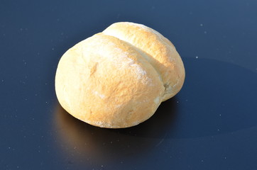wypieki z pieca , pieczywo , bułeczki , bułki ,z pieca bochenki , pieczone ,z pieca , prosto z pieca , do piekarni reklama  , pieczone , bułka z pieca , wypieki z piekarni  , z cukierni  , śniadanie,