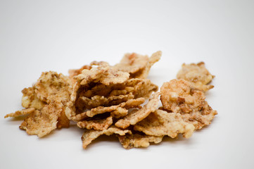 Copos de avena en fondo blanco