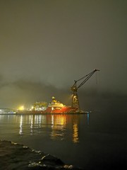 dźwig w zatoce - Bergen, Norwegia