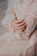 hands of the bride