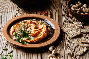 Lentil hummus with cashews