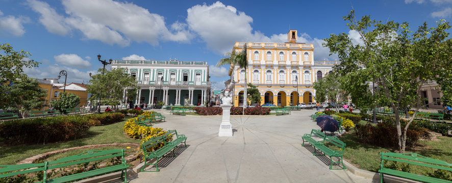Serafin Sanchez Valdivia statue