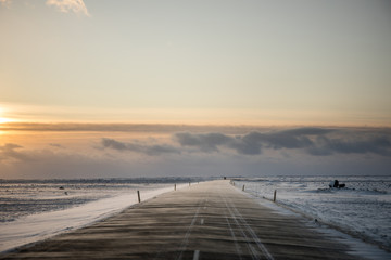 ośnieżona droga © kolorowekadry