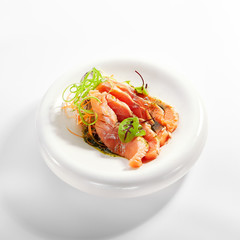 Tataki salmon side view