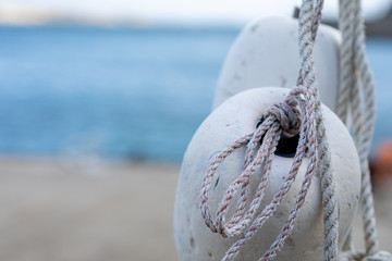 漁港とウキ © enasak