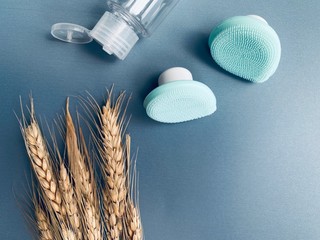 Face treatment tools