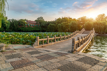 Fototapeta premium Ancient architectural landscape of Daming Lake Park in Jinan..
