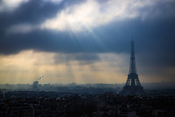 Beautiful eiffel tower backlight photo, paris