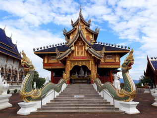 Fototapeta na wymiar Wat Ban Den Tempel, Mae Taeng, Chiang Mai, Thailand