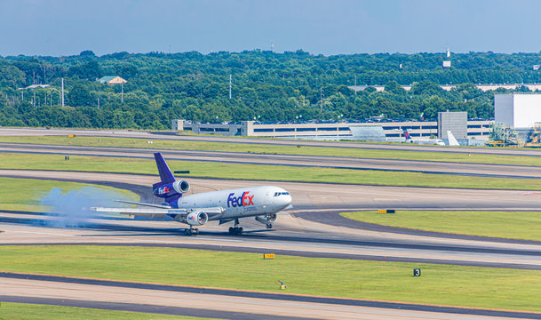 FedEx Plane Landing