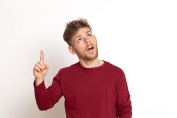 Naklejka premium Attractive young guy with a red T-shirt