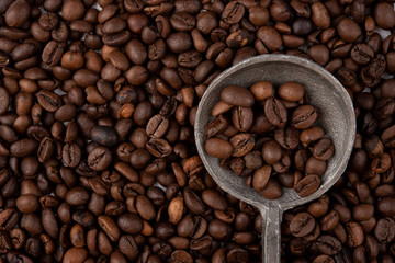 Naklejka premium Close-up roasted coffee beans