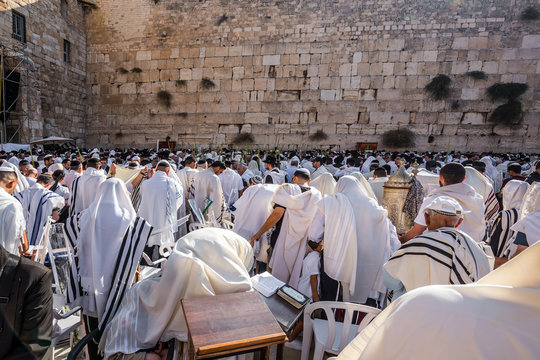 Blessing of the Cohen in Passover